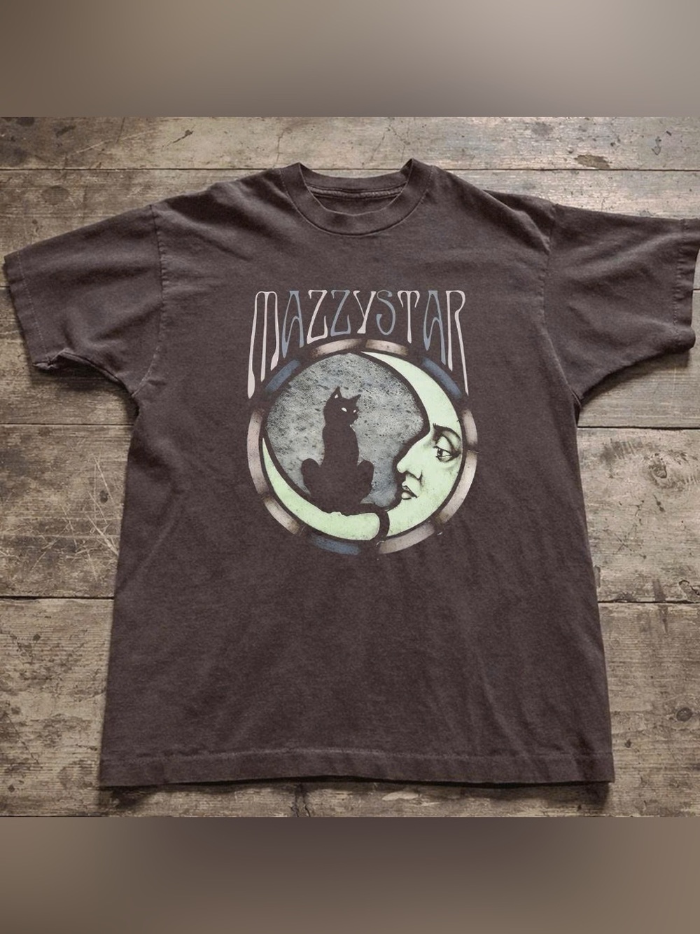 Brown Mazzy Star Cat Graphic T-Shirt